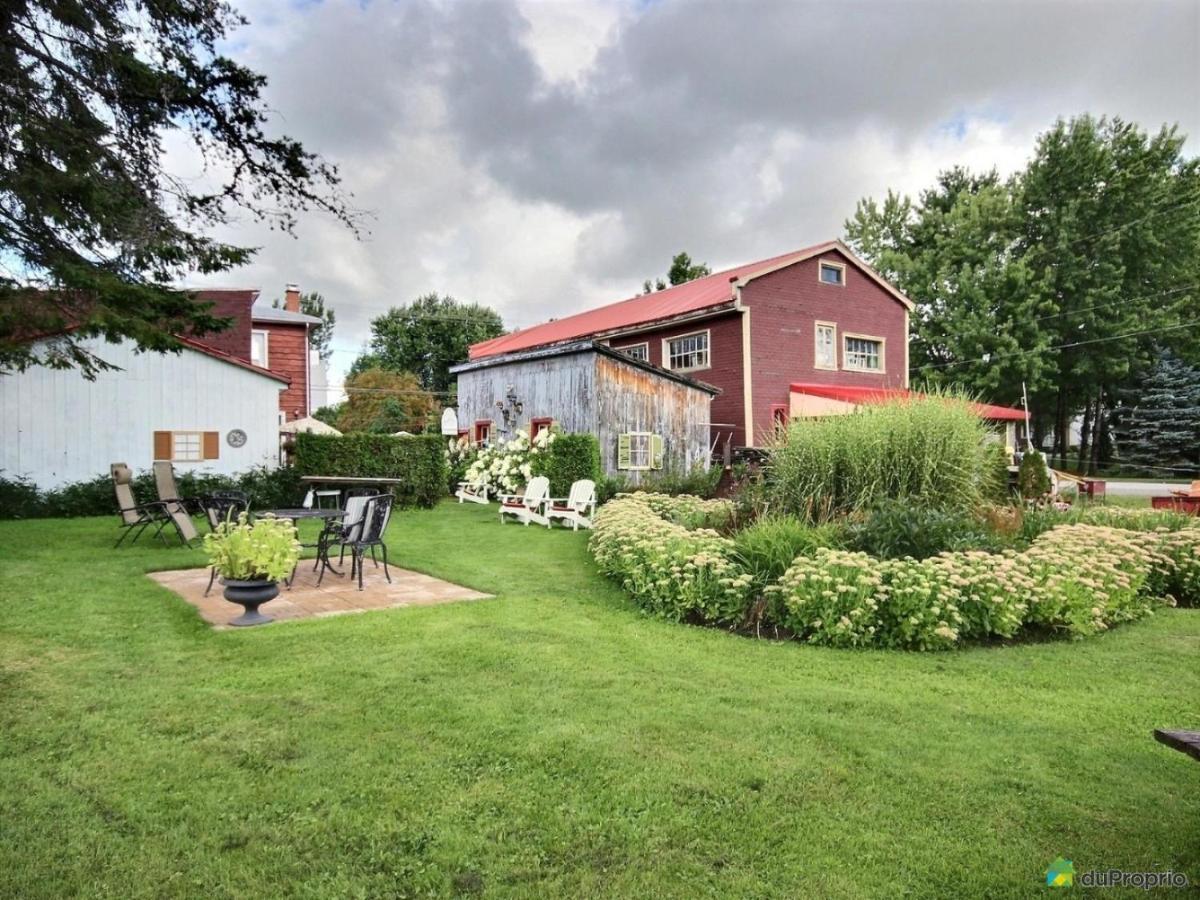 Bed & Breakfast Du Village - Deschambault