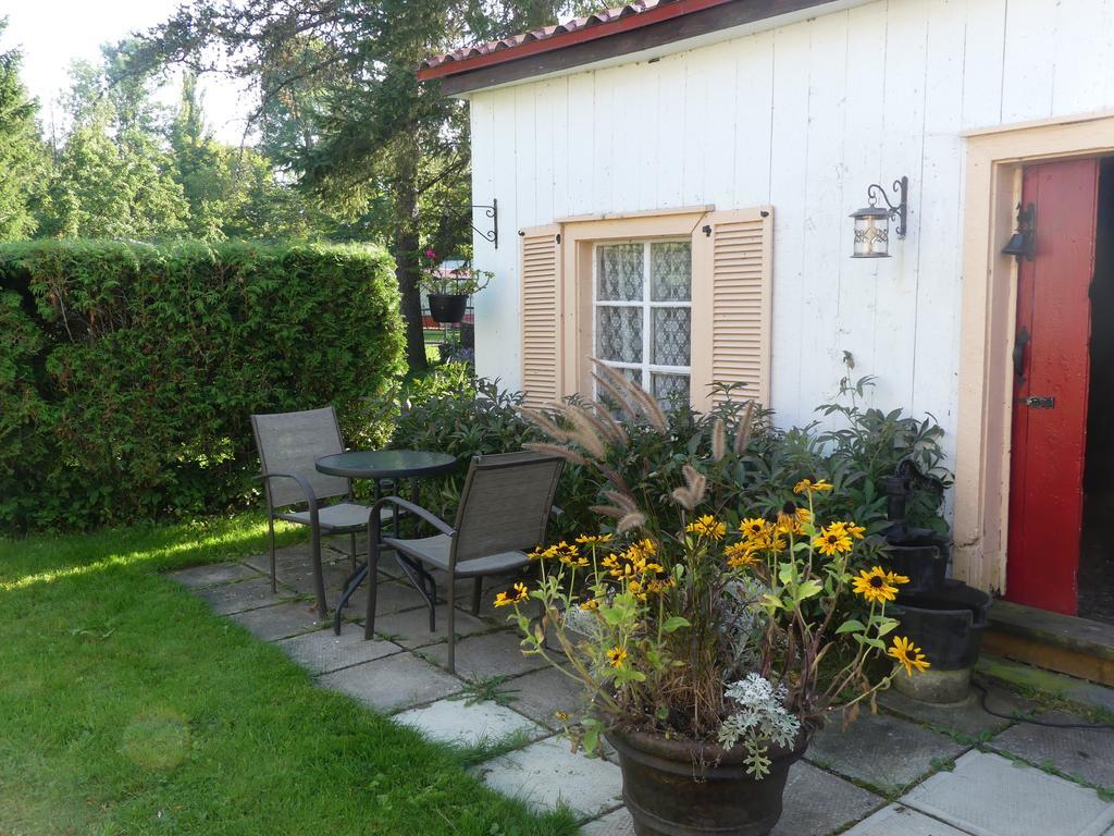 Bed & Breakfast Du Village -